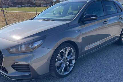Hyundai i30 82.000 km 13.900 &euro; Stephanskirchen 83071
