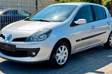 Renault Clio 120.300 km 4.499 &euro; Blankenfelde-Mahlow 15827