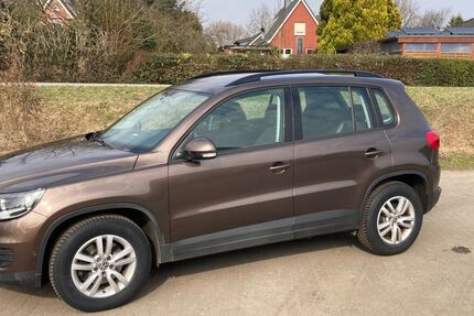 VW Tiguan 65.200 km 11.900 &euro; Nortorf 24589