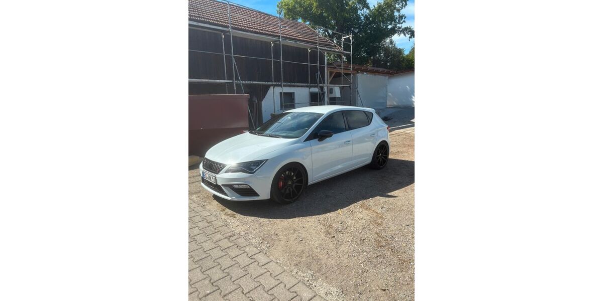 Seat Leon 87.100 km 22.999 &euro; Kirchdorf a. Inn 84329