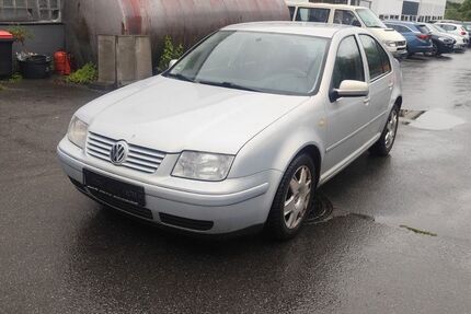 VW Bora 250.714 km 1.500 &euro; Aachen 52080