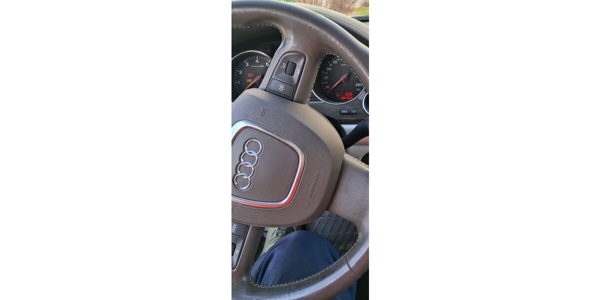 Audi A8 166.000 km 10.000 &euro; Kremmen 16766