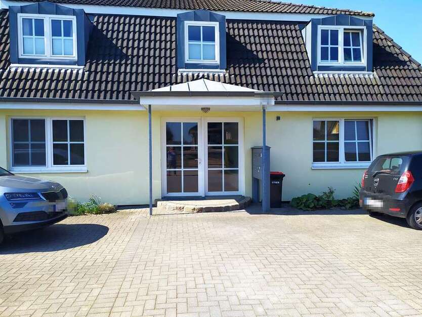 Wohnung zum Mieten in Bosau 990 € 100.79 m²