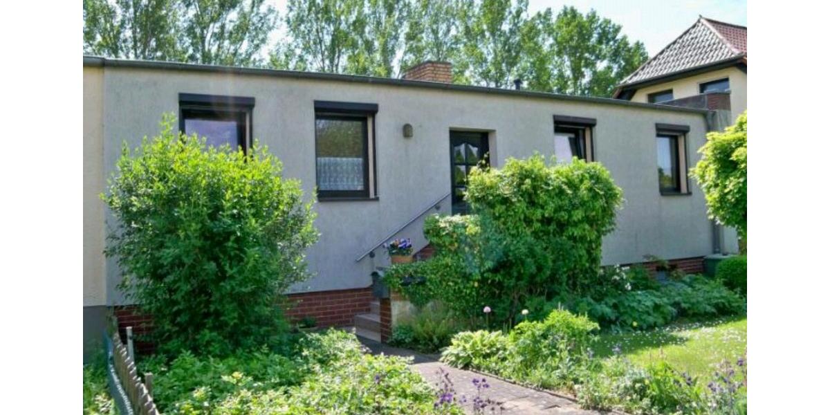 Doppelhaushälfte Altentreptow - 4 Zimmer, 100 m&sup2;, 188.500&euro; | Angebot:26153720