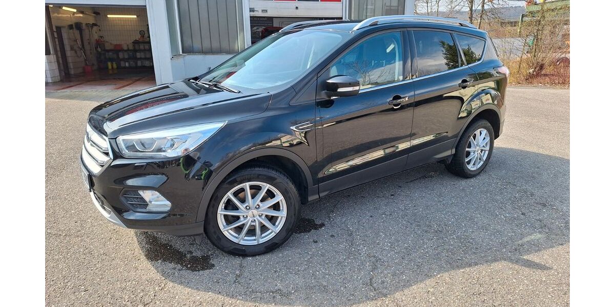 Ford Kuga 105.000 km 10.750 &euro; Hohentengen 88367