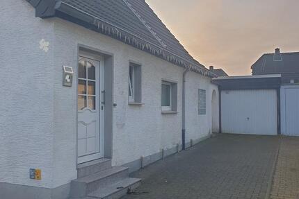 DOPPELHAUSHÄLFTE MIT POTENTIAL – IDEAL FÜR HANDWERKLICH BEGABTE 2 zimmer