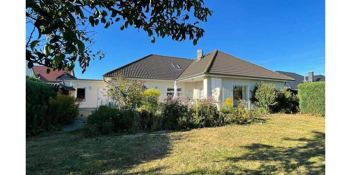 Moderner Bungalow mit Einbauküche, Kamin und Garage in Neuenkirchen 3 zimmer