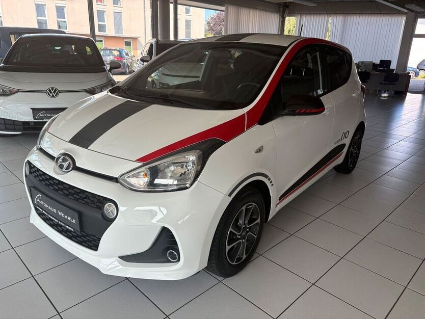 i10