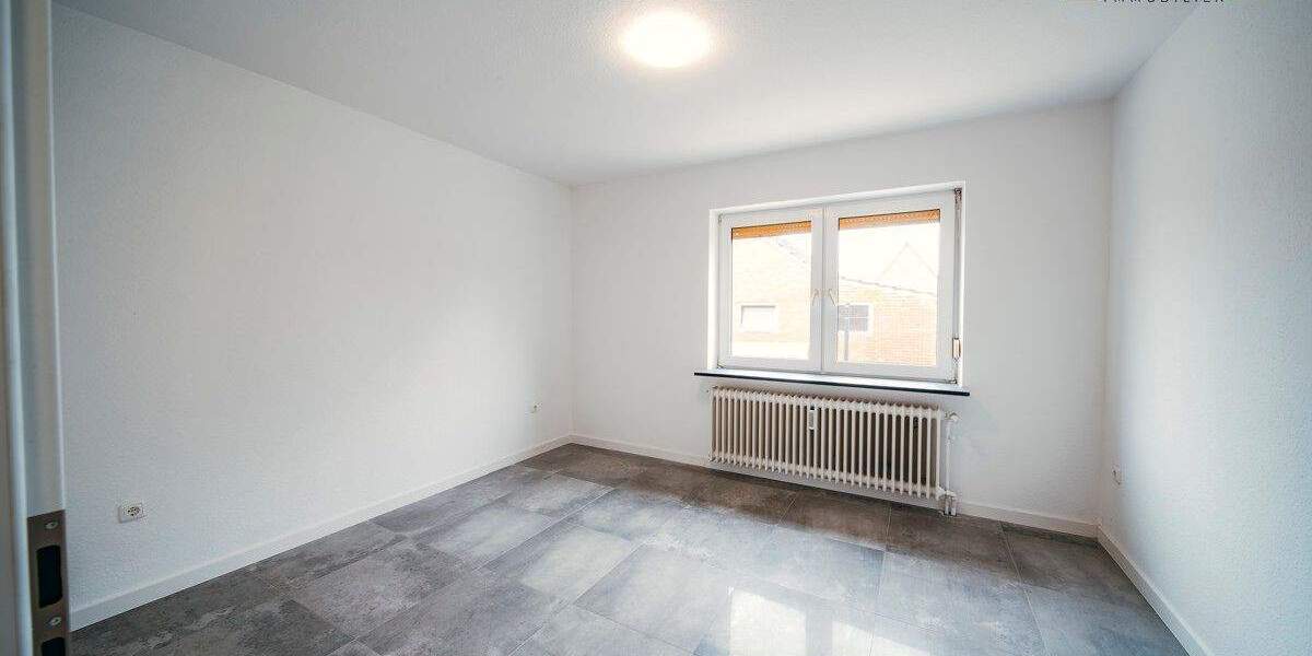 Einfamilienhaus Wiefelstede - 6 Zimmer, 130 m&sup2;, 299.000&euro; | Angebot:25736405