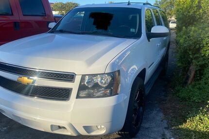 Chevrolet Suburban 197.000 km 19.730 &euro; Hamm 59069