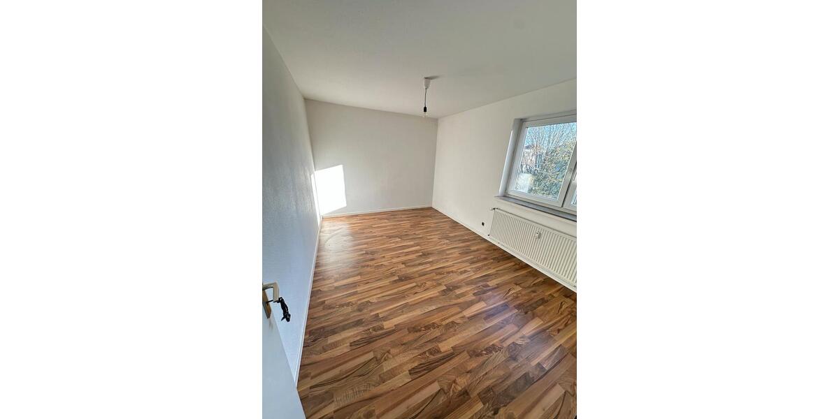 Etagenwohnung Laatzen - 4 Zimmer, 124 m&sup2;, 295.000&euro; | Angebot:26338514