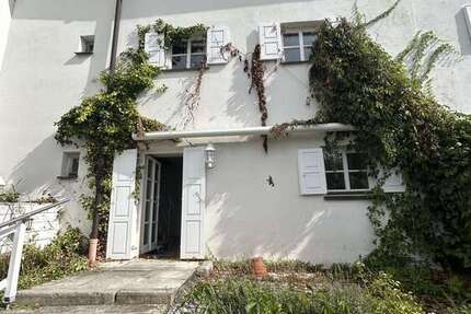 Wohnung Ingolstadt - 4 Zimmer, 132 m&sup2;, 1.800&euro; | Angebot:27352624
