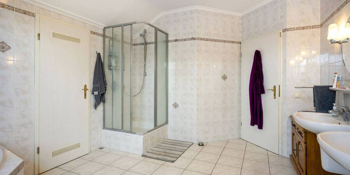 Doppelhaushälfte Gangelt - 4 Zimmer, 122 m&sup2;, 335.000&euro; | Angebot:26807323