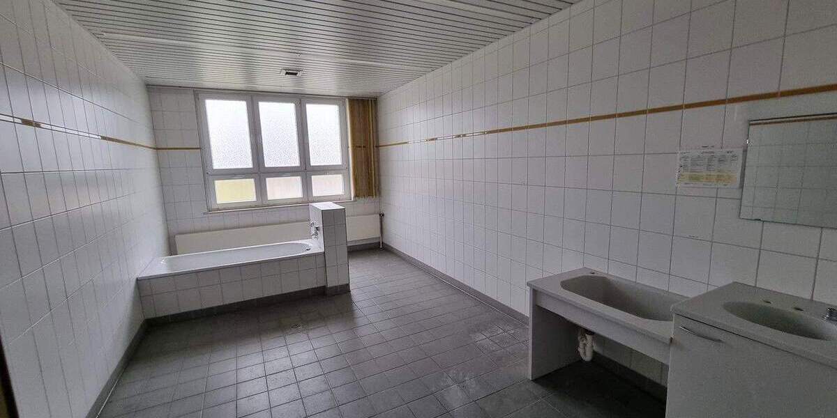 Gewerbeobjekt Stavenhagen OT Basepohl Basepohl - 99.000&euro; | Angebot:25804597