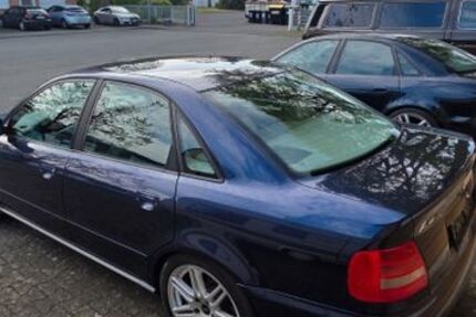 Audi A4 200.000 km 2.300 &euro; Paderborn 33102