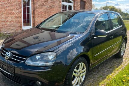 VW Golf 243.080 km 2.999 &euro; Bargeshagen 18211
