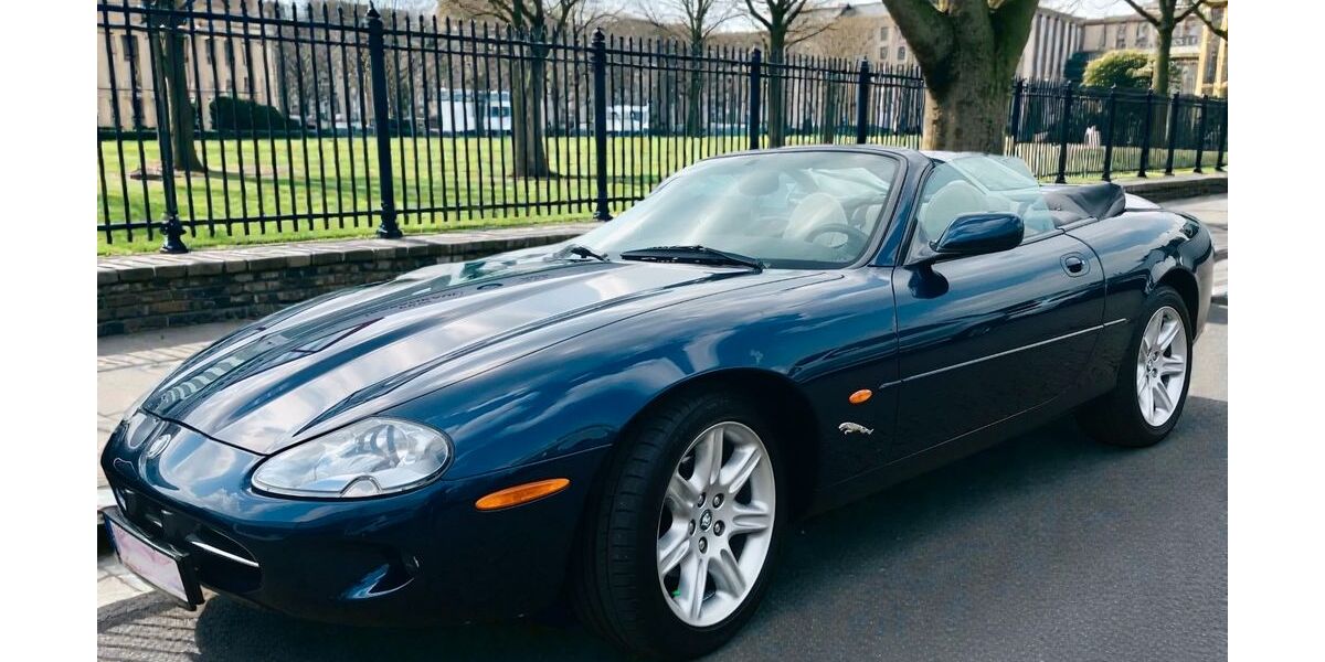 Jaguar XK8 96.600 km 25.900 &euro; Berlin 10707