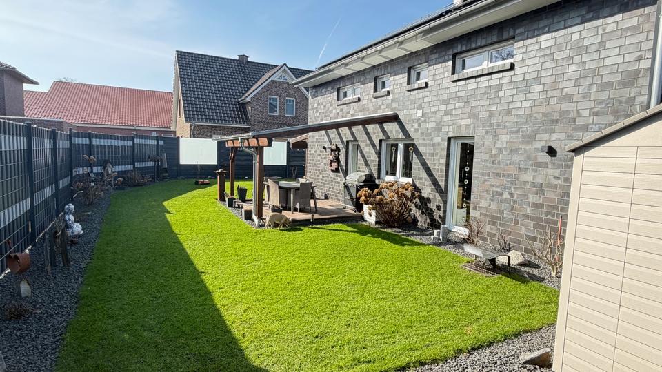 Einfamilienhaus Wiefelstede - 5 Zimmer, 136 m&sup2;, 555.000&euro; | Angebot:25431041