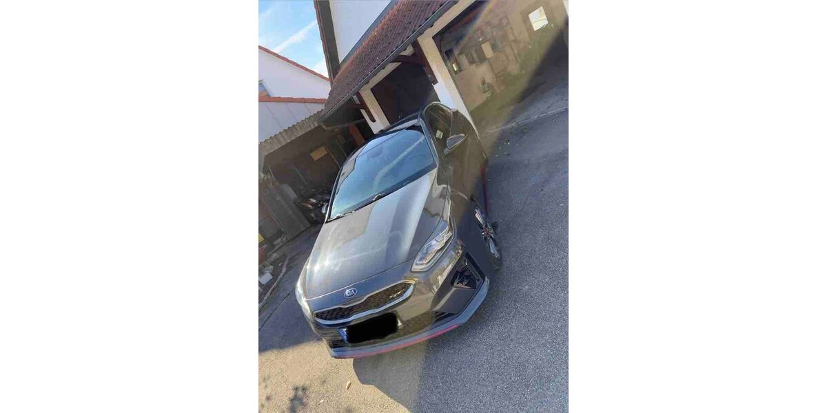 Kia pro ceed / ProCeed 58.101 km 25.499 &euro; Haimhausen 85778