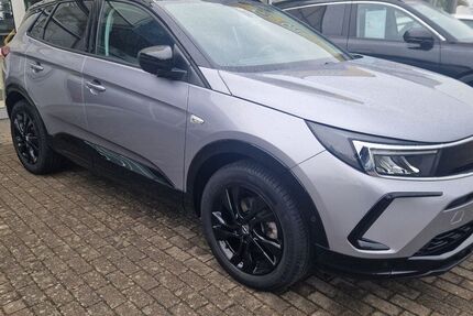 Opel Grandland (X) 60.533 km 22.990 &euro; Schwerin 19055