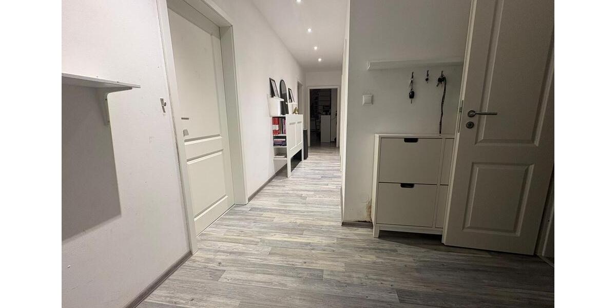Dachgeschoßwohnung Ganderkesee - 5 Zimmer, 110 m&sup2;, 1.250&euro; | Angebot:26647165