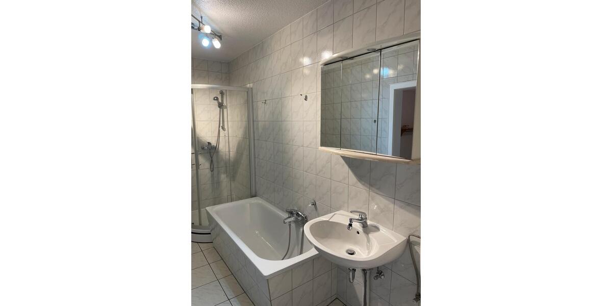 Mehrfamilienhaus, Wohnhaus Königslutter am Elm - 13 Zimmer, 270 m&sup2;, 288.000&euro; | Angebot:25543136