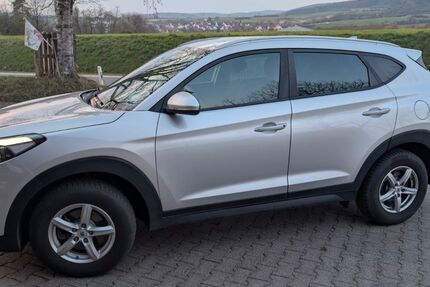 Hyundai TUCSON 77.000 km 14.500 &euro; Großenlüder 36137