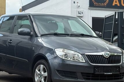 Skoda Fabia 156.000 km 3.200 &euro; Berlin 12351