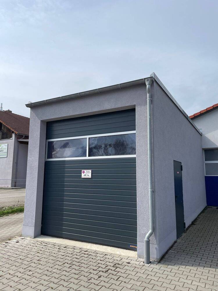 LagerhalleWerkstatt mit Sektionaltor zu vermieten - KEINE KFZ-WERKSTATT MÖGLICH