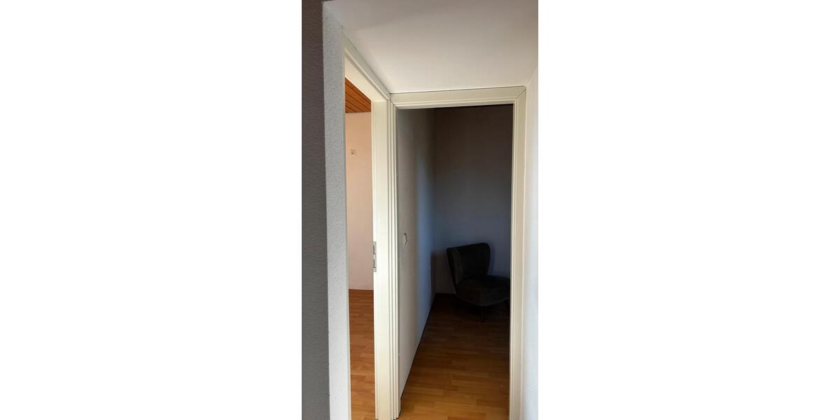 Dachgeschoßwohnung Wolfsburg - 2.5 Zimmer, 50 m&sup2;, 650&euro; | Angebot:25367966