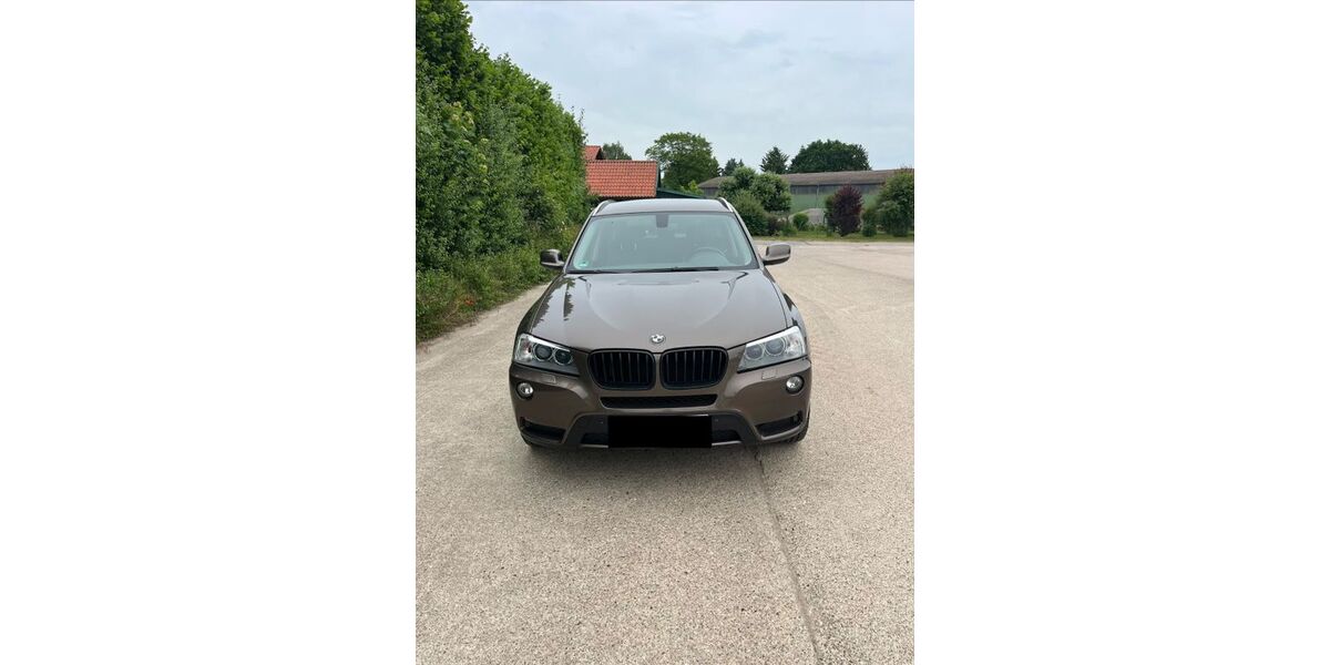 BMW X3 235.000 km 9.000 &euro; Breitenfelde 23881