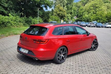 Seat Leon 71.000 km 21.400 &euro; Solingen 42659