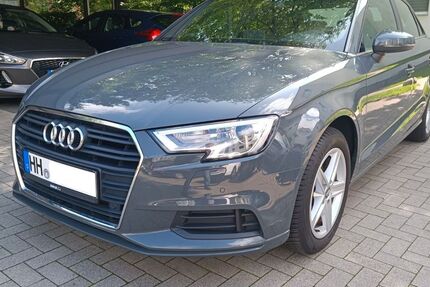 Audi A3 90.400 km 14.300 € Hamburg 22339