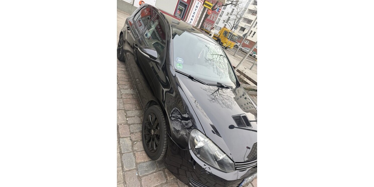 VW Golf VI 215.000 km 3.800 &euro; Berlin 10178