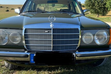 Mercedes-Benz E 230 205.850 km 9.600 € Ulm 89073