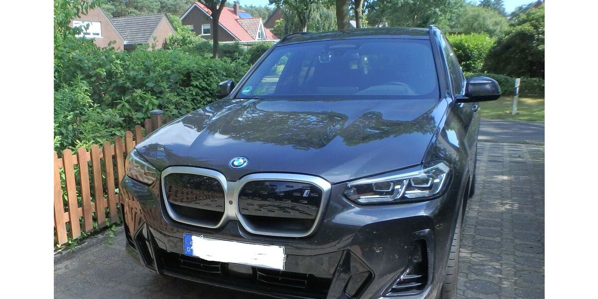 BMW iX3 30.000 km 41.550 &euro; Meppen 49716
