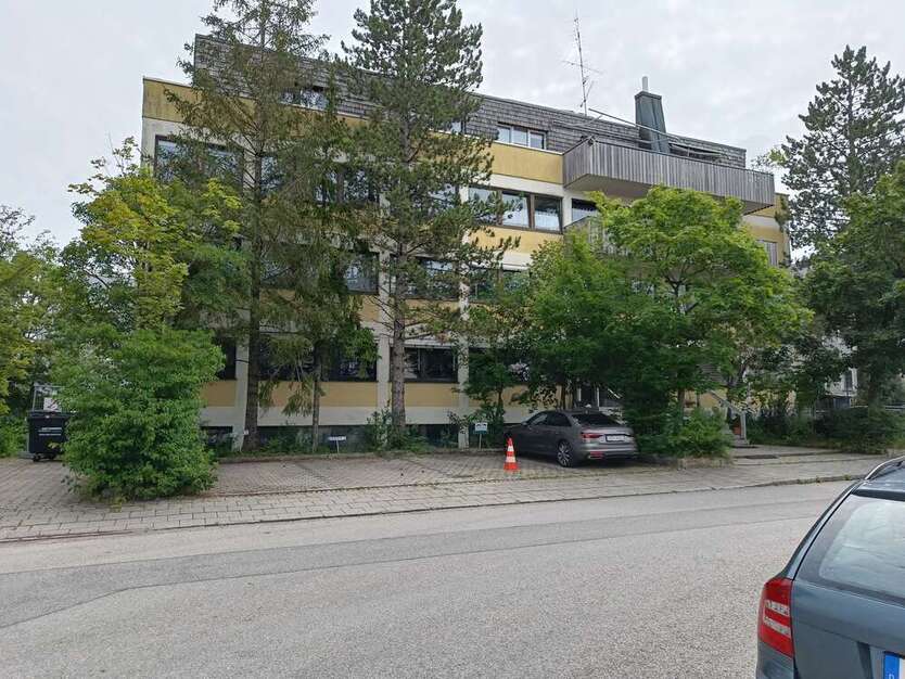 Büro in Kirchheim bei München 720.000 € 873 m²
