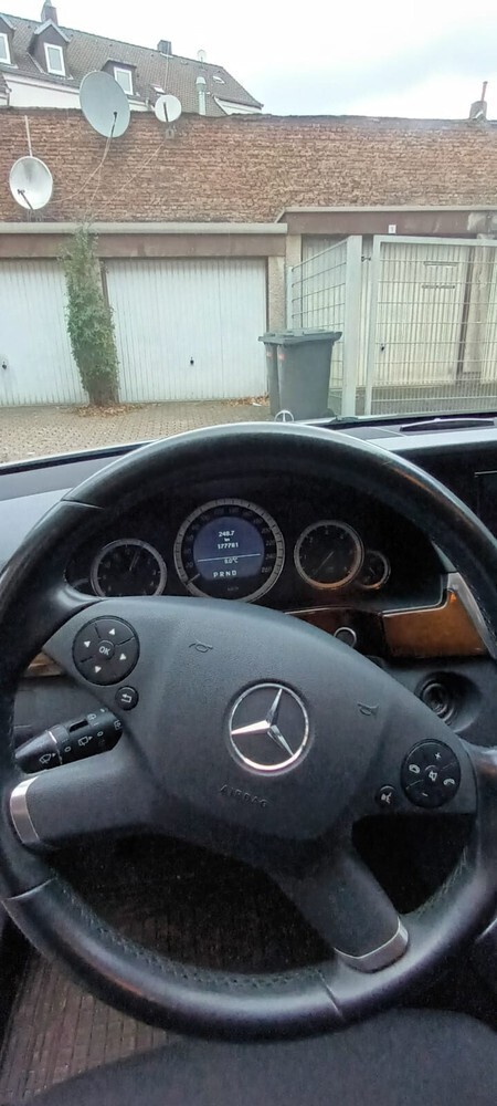 E 200