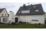 Einfamilienhaus mit Gartengrundstück und Garage