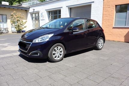 Peugeot 208 68.500 km 6.499 &euro; Düsseldorf 40221