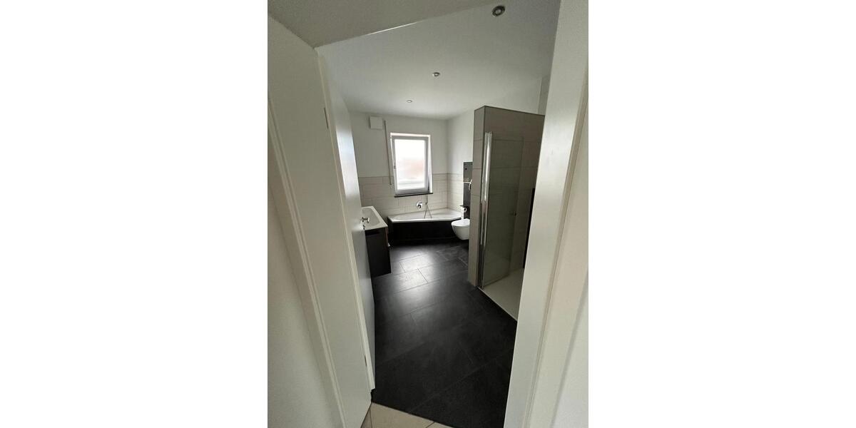 Einfamilienhaus Regenstauf - 3 Zimmer, 78 m&sup2;, 1.350&euro; | Angebot:26212468