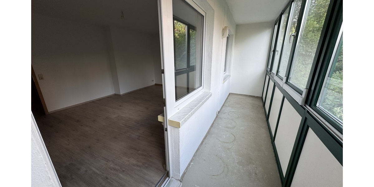 Wohnen mit Mehrwert: 2-Raum-Wohnung mit großzügigem Doppel-Wintergarten in Gera-Bieblach! - Erdgeschoßwohnung Gera Alt-Bieblach | Angebot:27082956