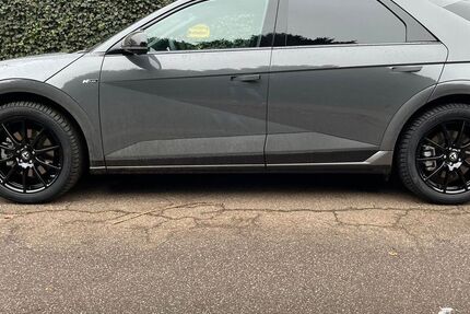 Hyundai IONIQ 5 5.470 km 48.750 &euro; Hamburg 22605