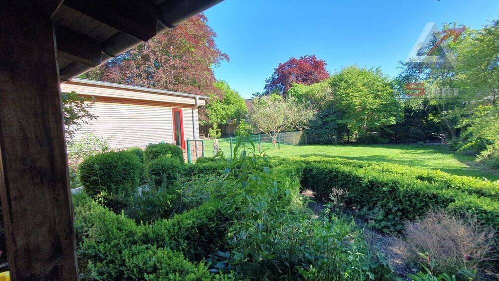 Großzügiges Wohnhaus-Grundstück mit Bebauungsmöglichkeit 8 zimmer