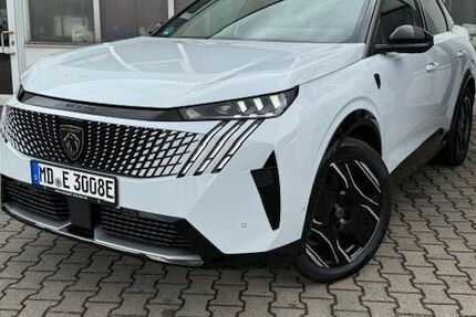 Peugeot 3008 12.500 km 46.800 € Magdeburg 39110