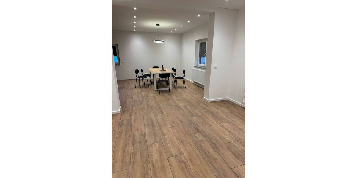 Mehrfamilienhaus, Wohnhaus Altötting - 8 Zimmer, 220 m&sup2;, 575.000&euro; | Angebot:26410383