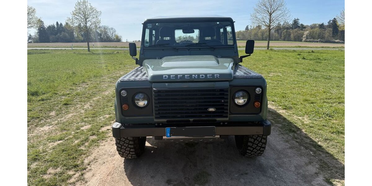 Land Rover Defender 64.700 km 58.000 &euro; Harzgerode 06493