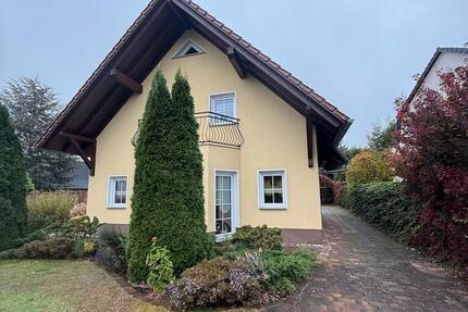 Modernes Einfamilienhaus mit Pool und großem Garten zu Vermieten zimmer