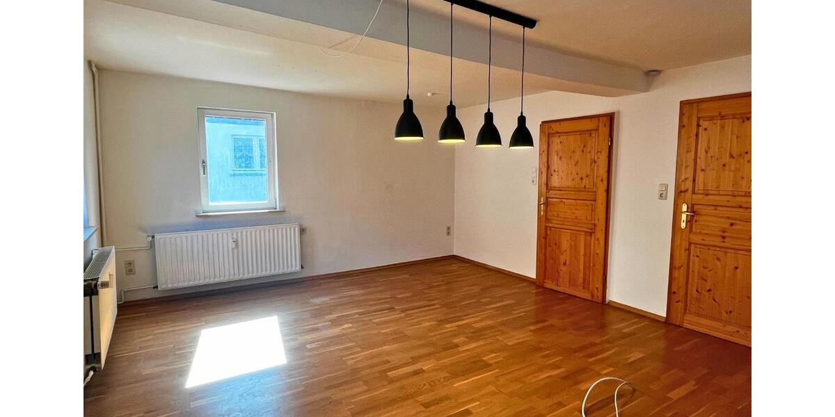 Einfamilienhaus Waldkappel - 4 Zimmer, 130 m&sup2;, 990&euro; | Angebot:26215930