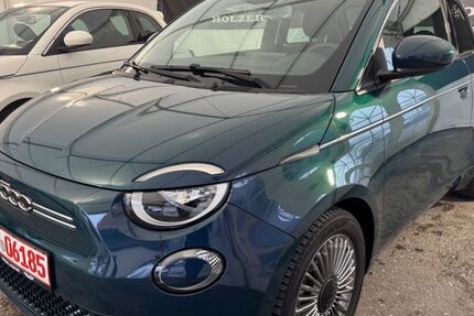 Fiat 500e 12.500 km 17.800 &euro; Langenmosen 86571